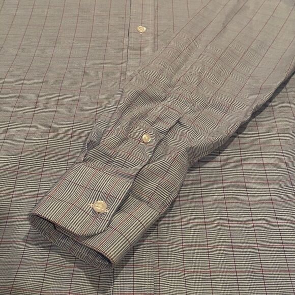 Old Navy Plaid Button Up Shirt - Picture 7 of 7